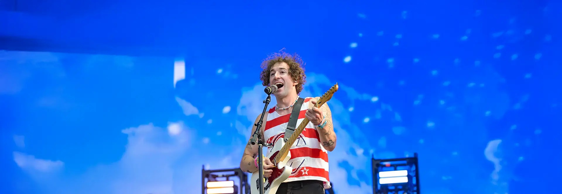 Image of The Band CAMINO Parking