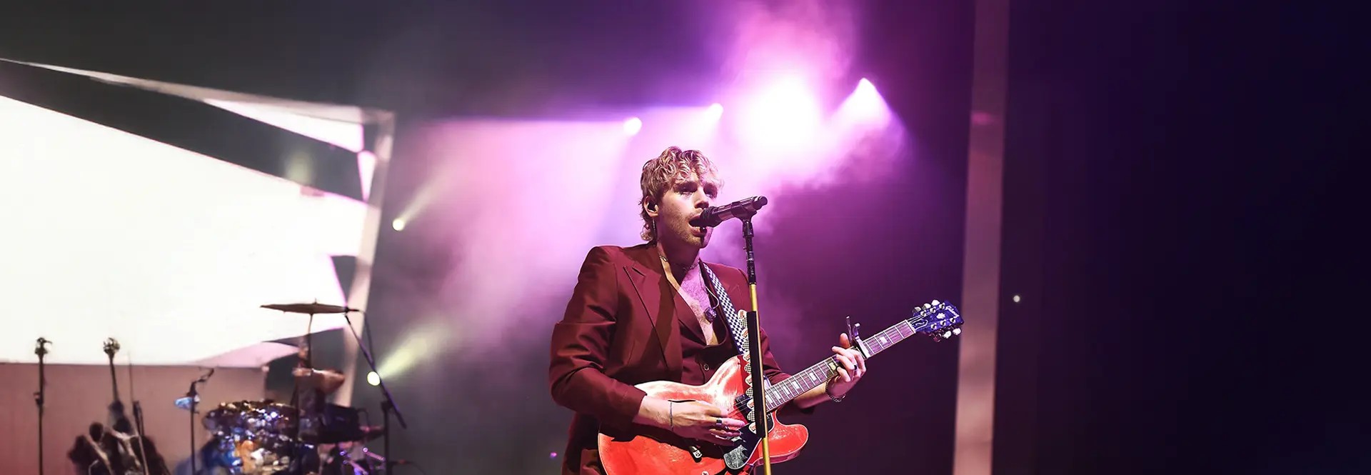 Image of Luke Hemmings Parking