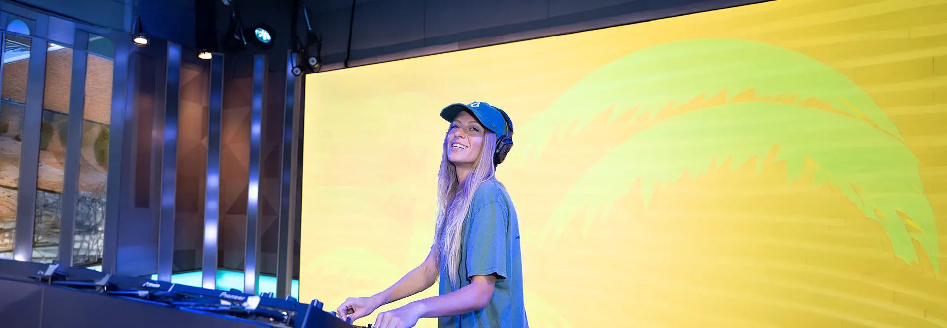 Image of Nora En Pure Parking