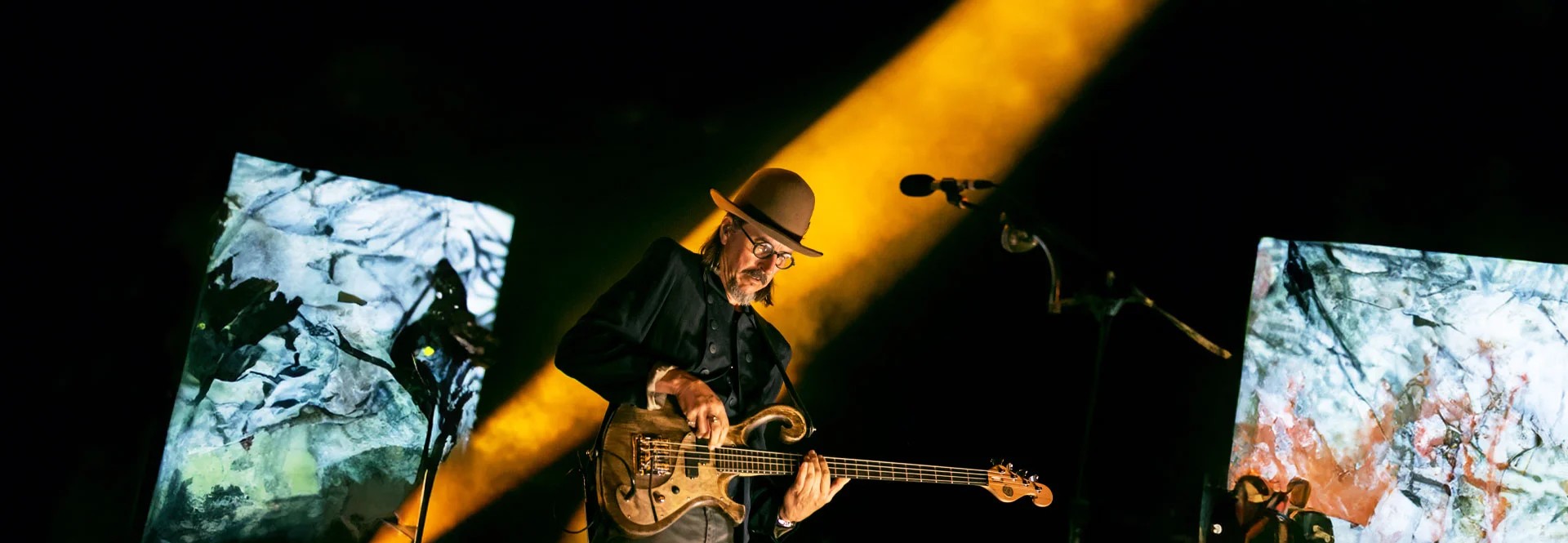 Image of Les Claypool