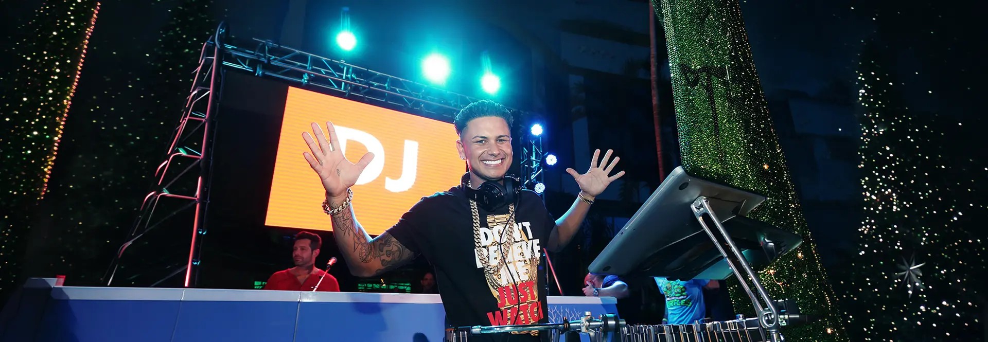 Image of DJ Pauly D Parking
